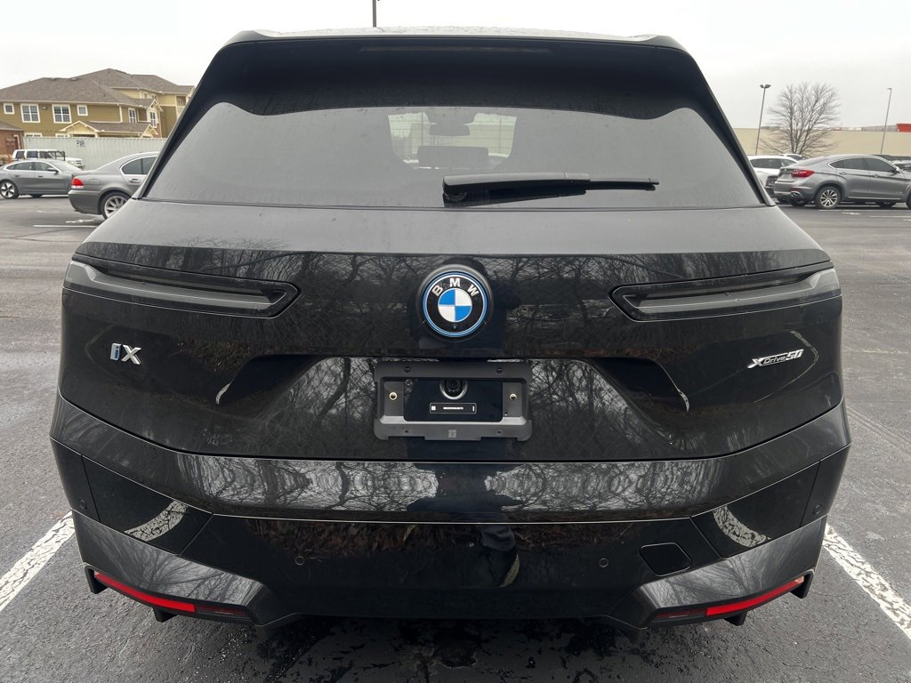 Used 2025 BMW iX xDrive50 image 4