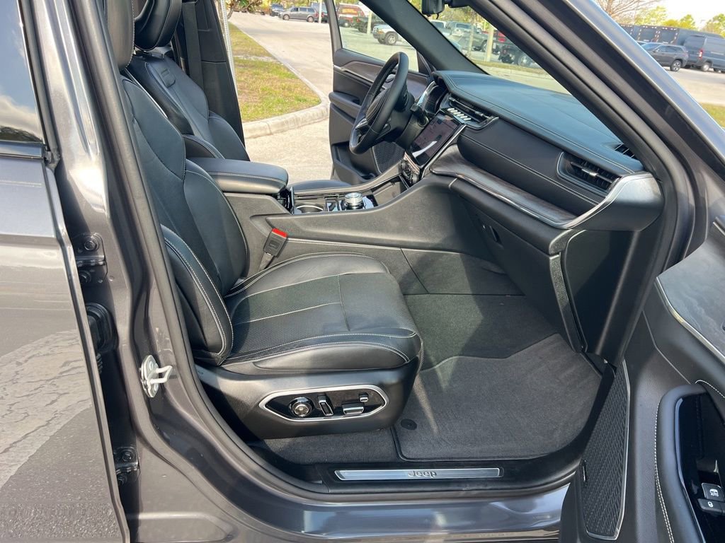 Certified 2023 Jeep Grand Cherokee Overland w/ Adv Protech Group III image 65