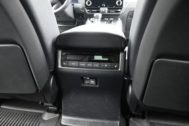 Used 2024 Lexus GX 550 w/ Accessory Package (Z1) AWD/4WD image 13
