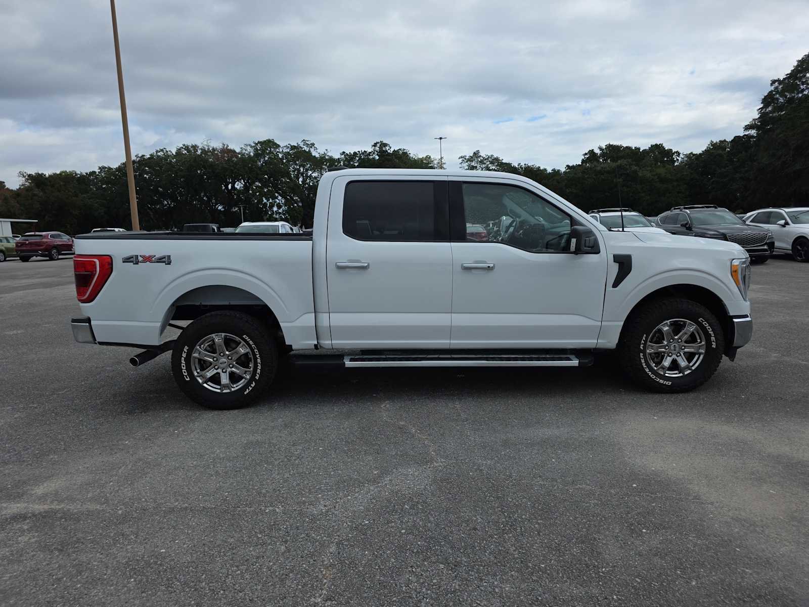 Used 2022 Ford F150 XLT w/ Equipment Group 302A High image 11