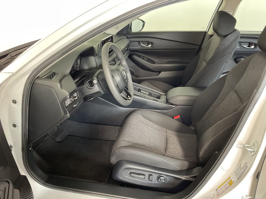 Used 2024 Honda Accord EX image 18