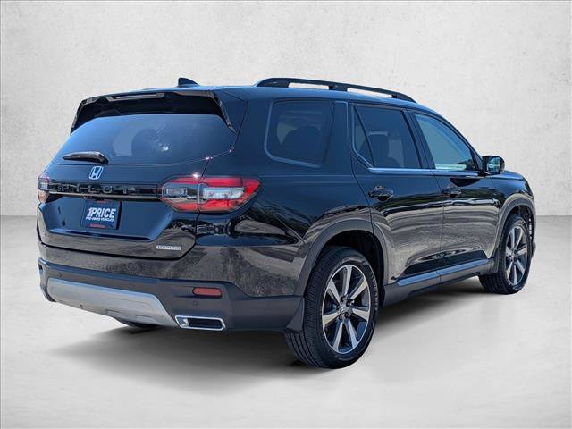 Used 2023 Honda Pilot Touring image 5