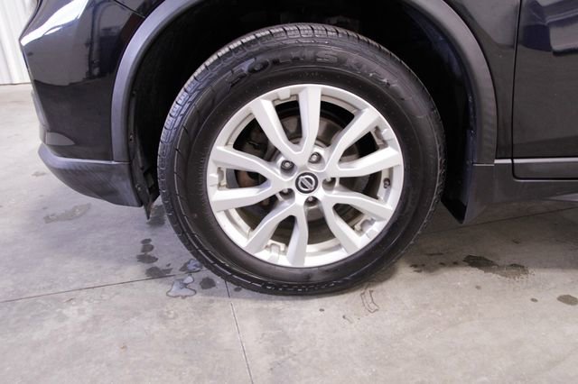 Used 2018 Nissan Rogue SV w/ Premium Package image 10