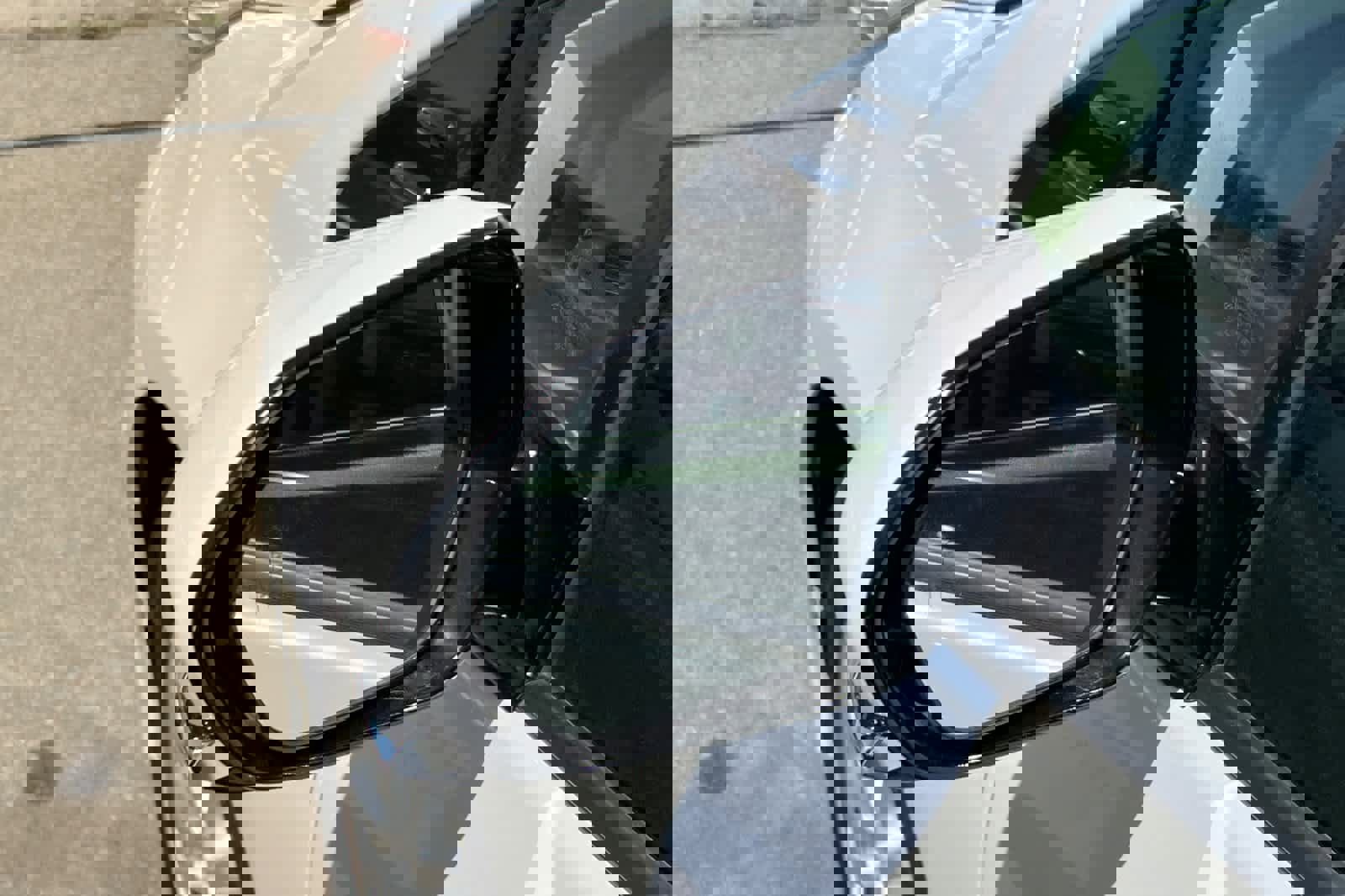 Used 2019 Toyota Prius LE w/ Carpet Mat Package FWD image 8