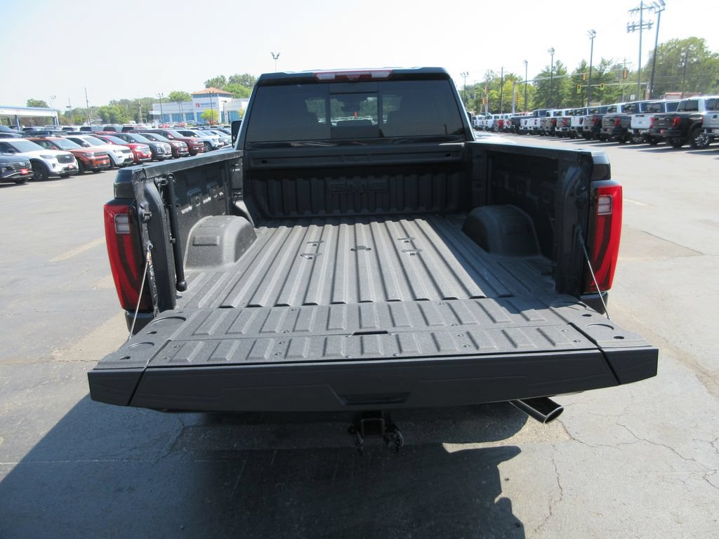 Certified 2025 GMC Sierra 2500 Denali w/ Denali Reserve Package AWD/4WD image 8