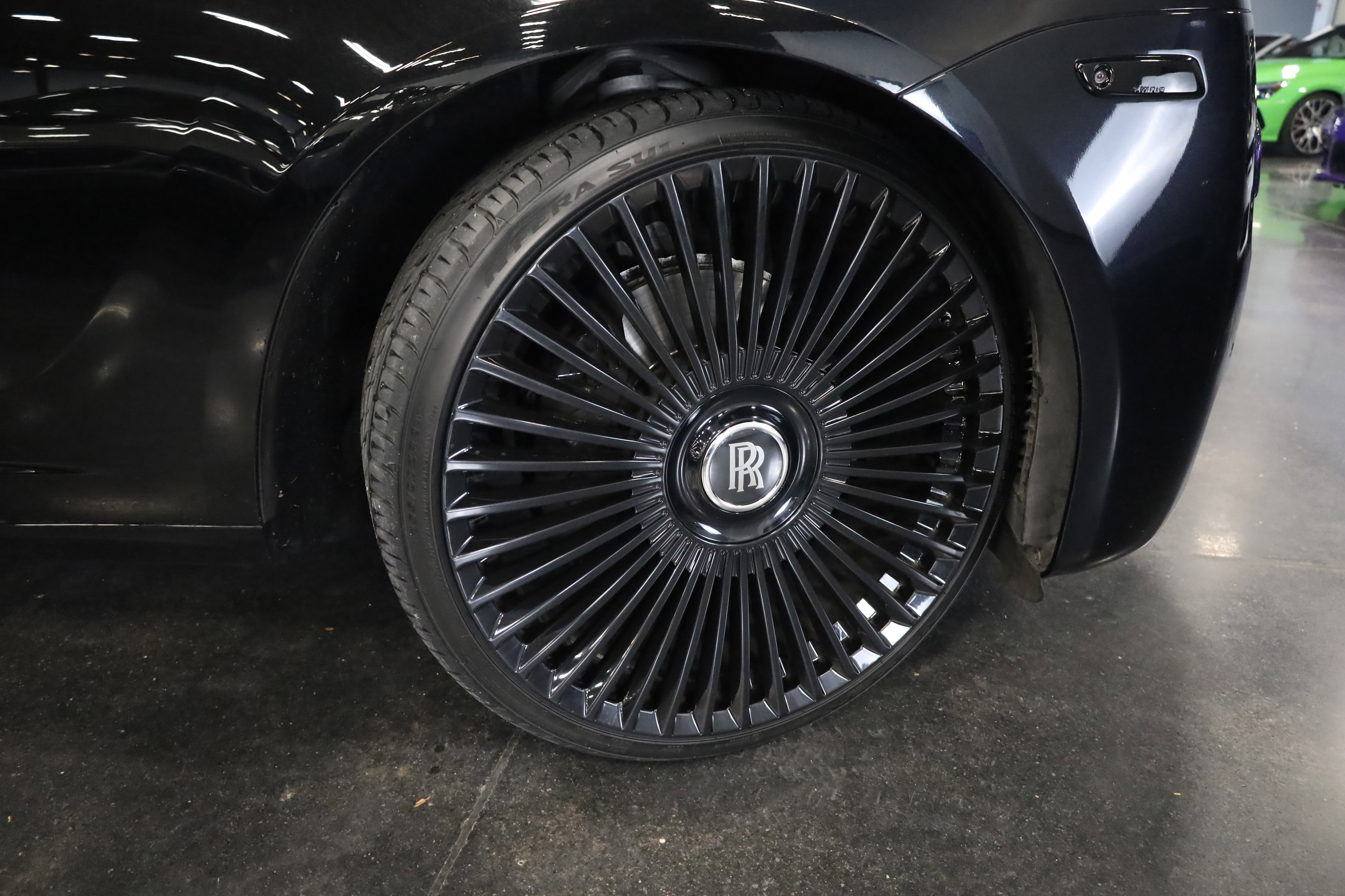 Used 2017 Rolls-Royce Ghost image 10