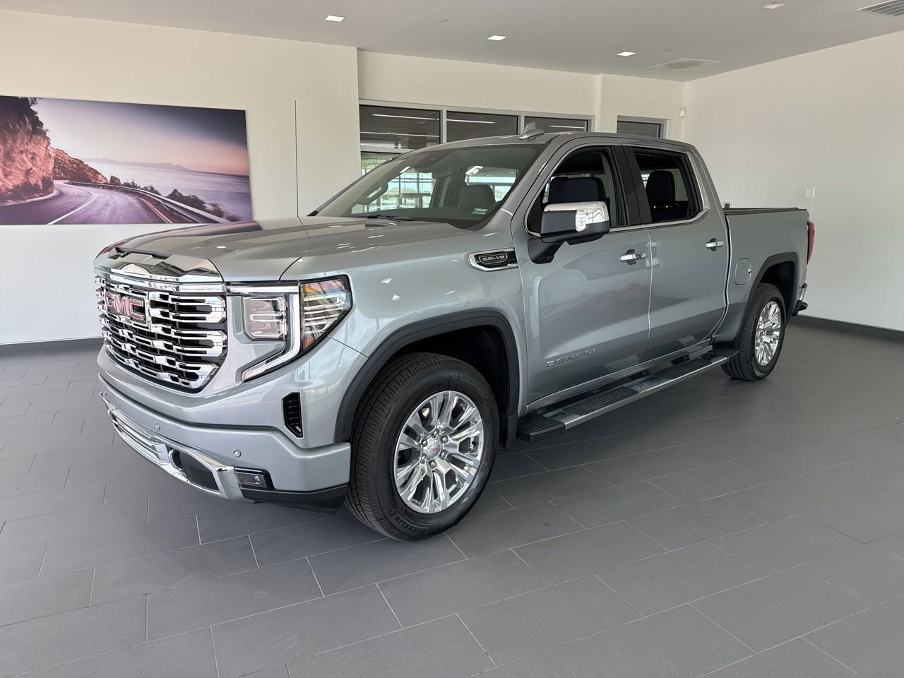 Used 2025 GMC Sierra 1500 Denali image 4