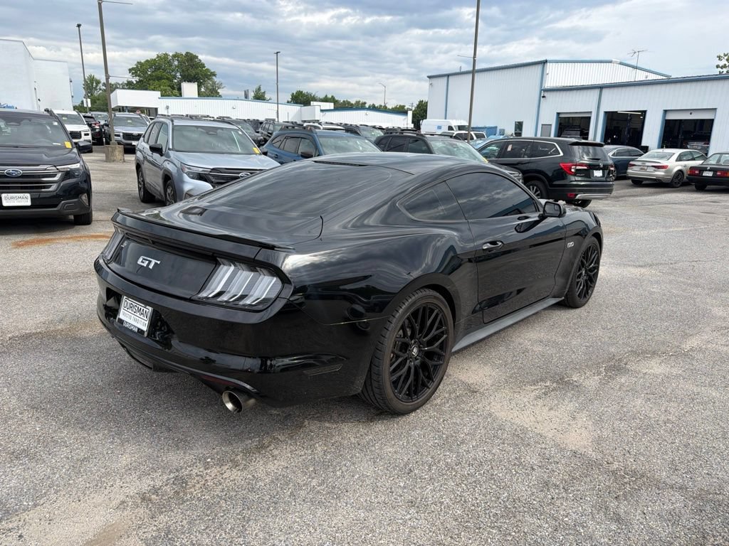 Used 2017 Ford Mustang GT RWD image 8