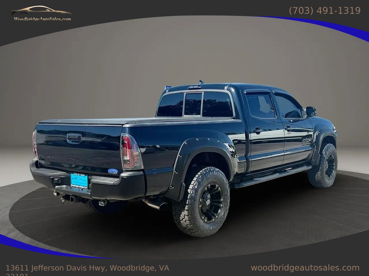 Used 2015 Toyota Tacoma 4x4 Double Cab w/ TRD Sport Package image 4