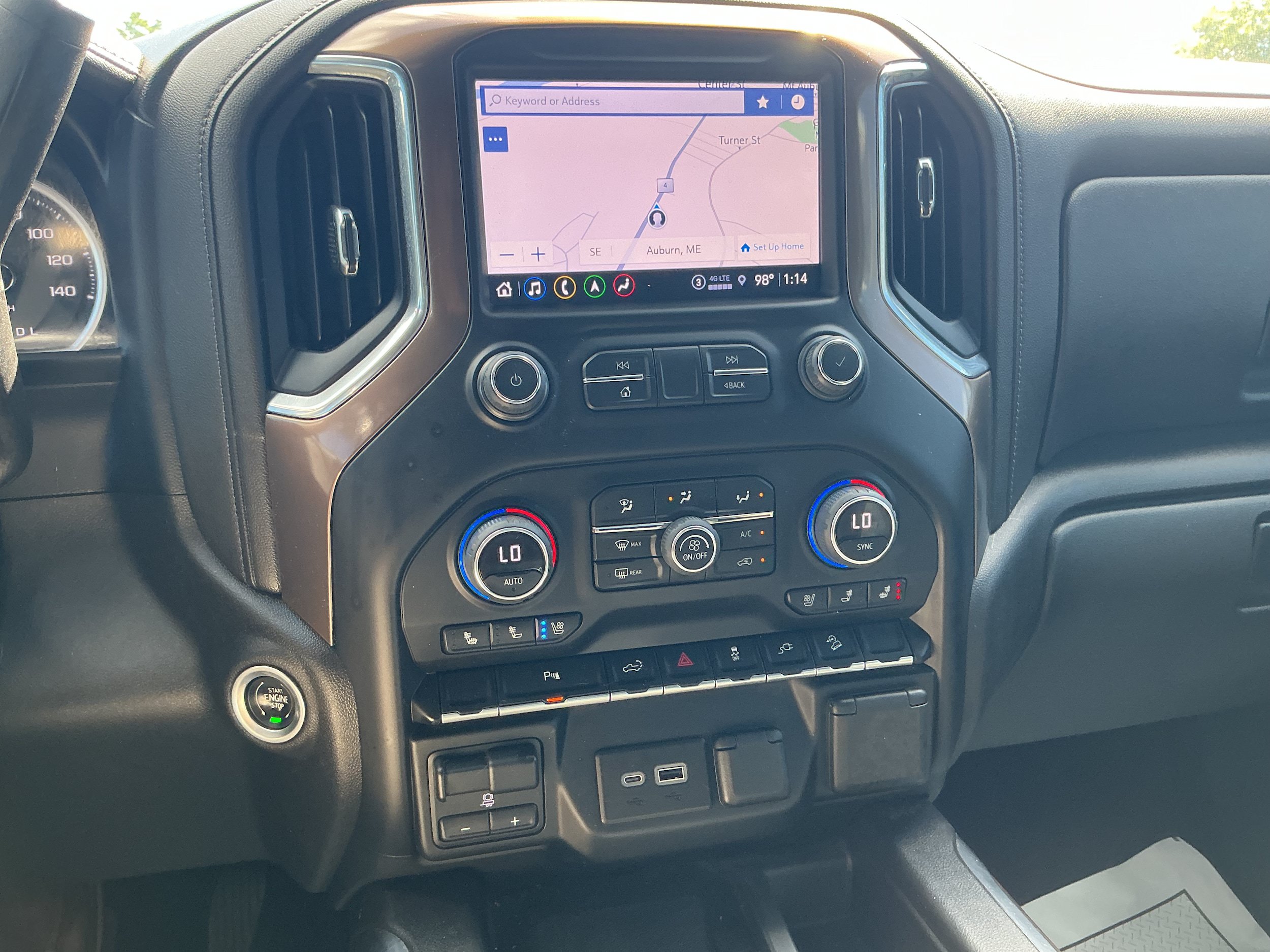 Certified 2022 Chevrolet Silverado 2500 High Country w/ Z71 Off-Road Package AWD/4WD image 9
