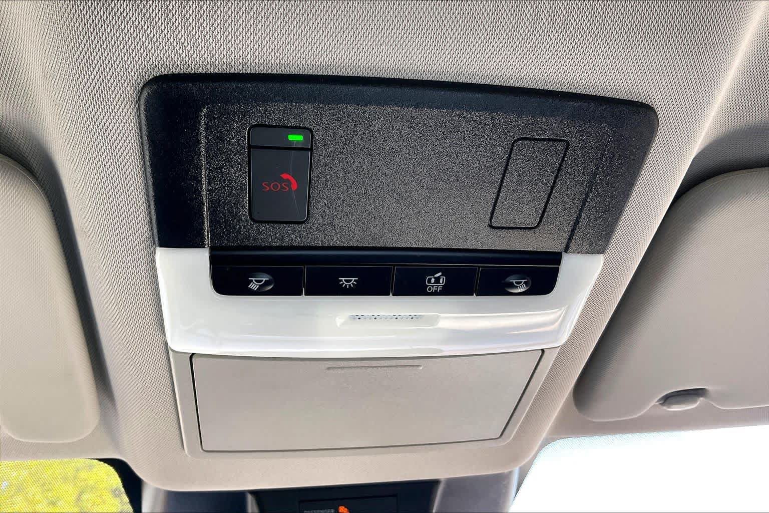 Used 2021 Nissan Rogue SV FWD image 31