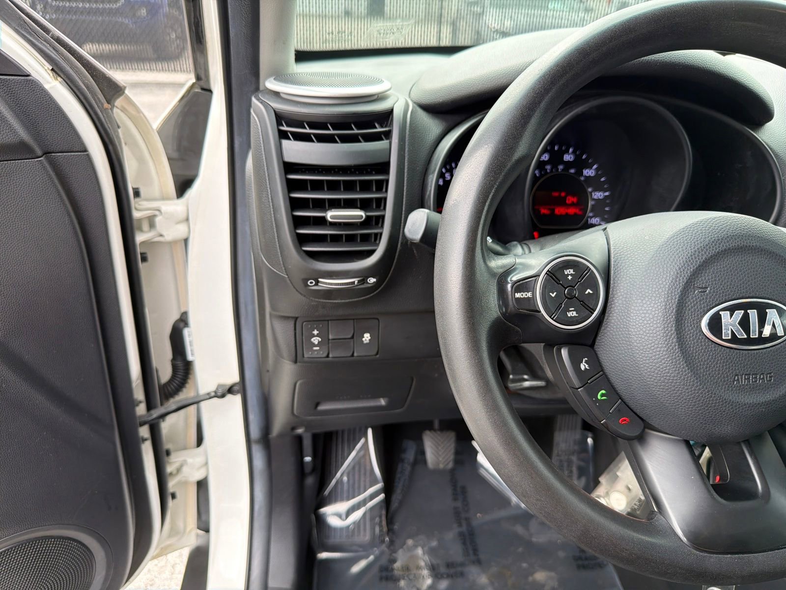 Used 2016 Kia Soul Base image 15