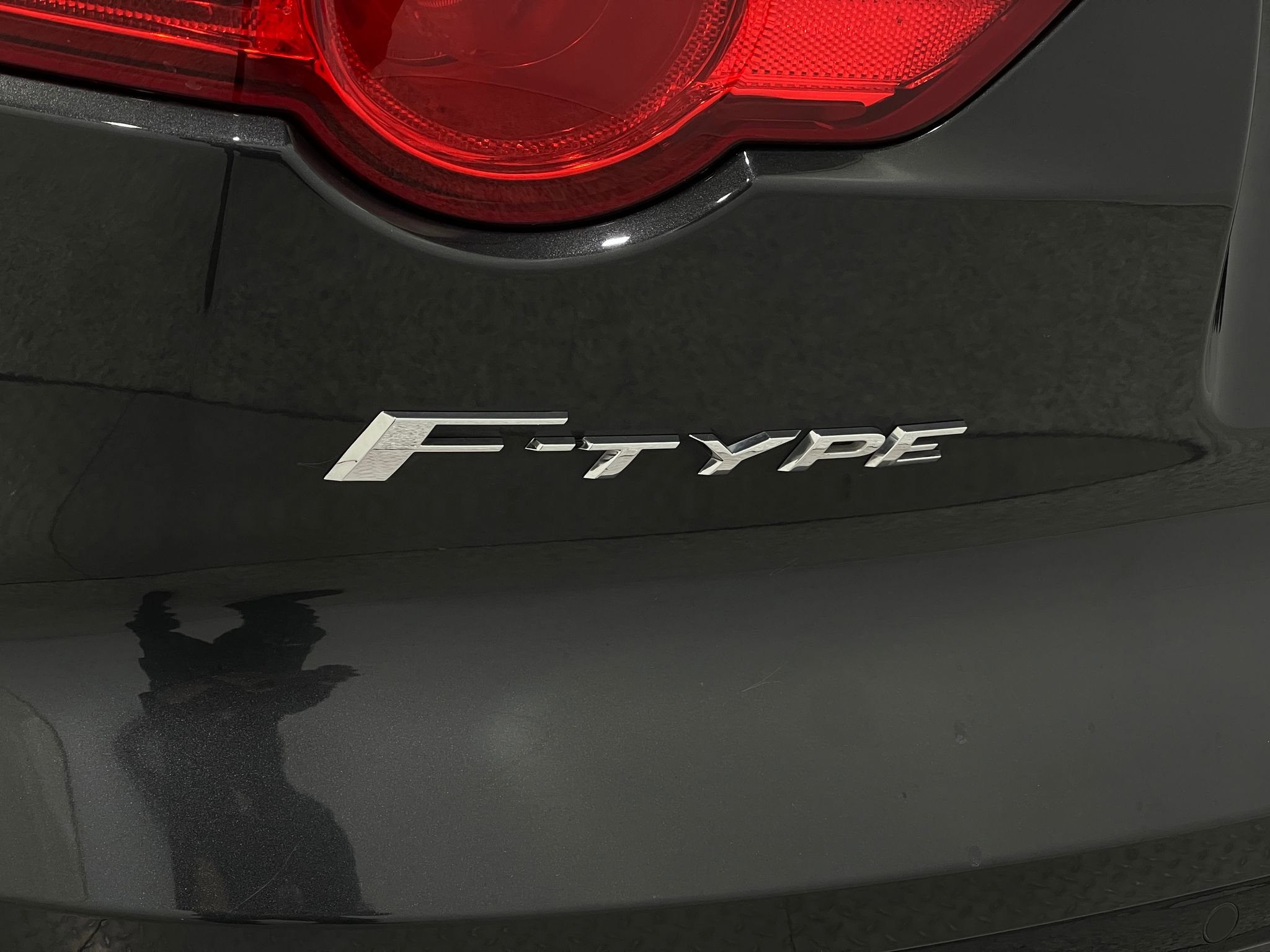 Used 2016 Jaguar F-TYPE S image 37