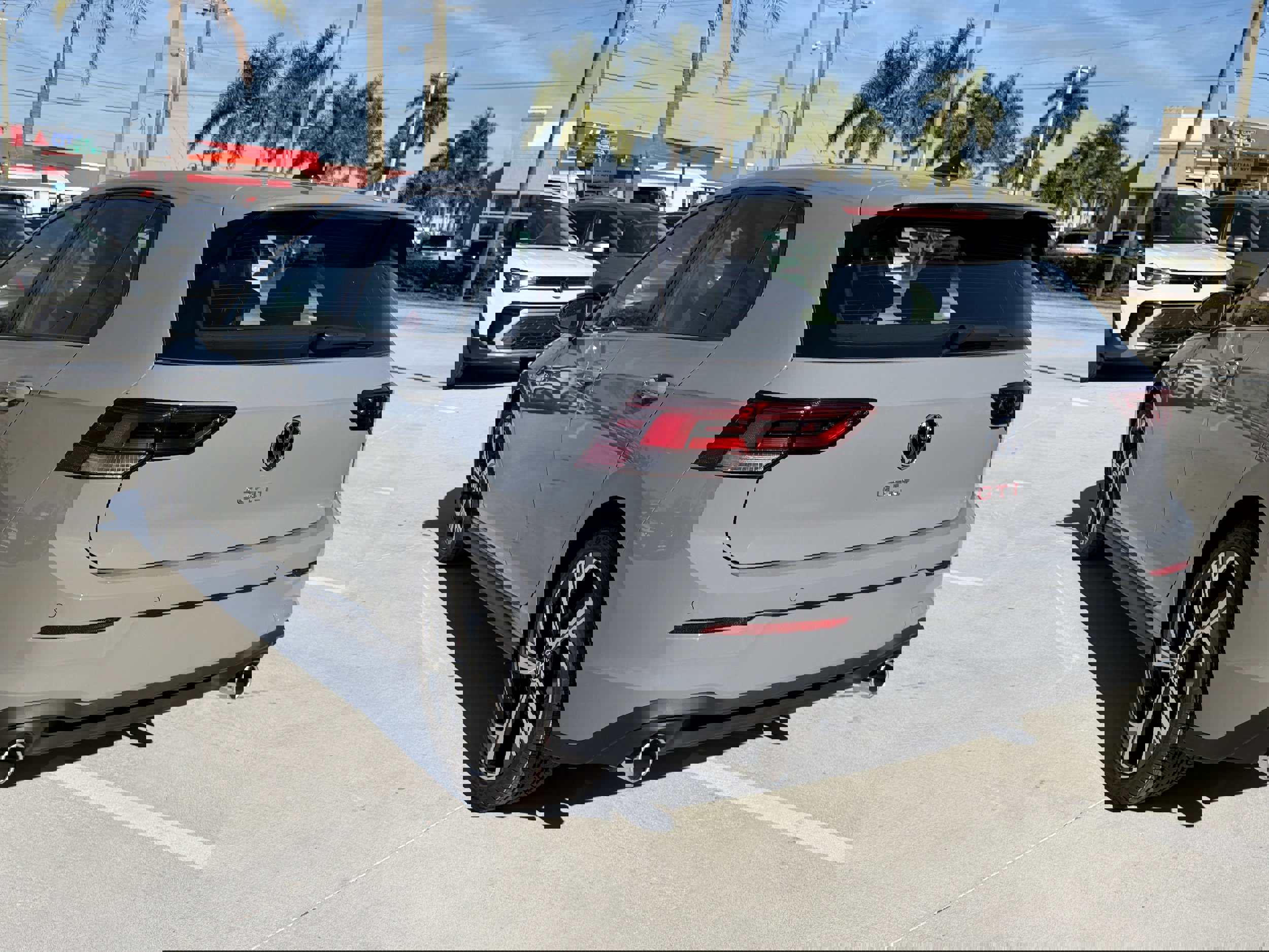 New 2026 Volkswagen GTI SE image 5