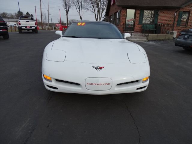 Used 1997 Chevrolet Corvette Coupe image 3