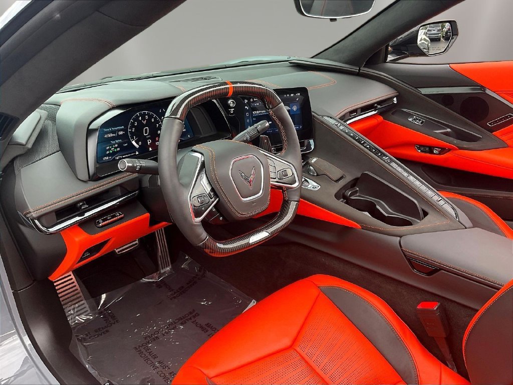 Used 2025 Chevrolet Corvette Z06 RWD image 15