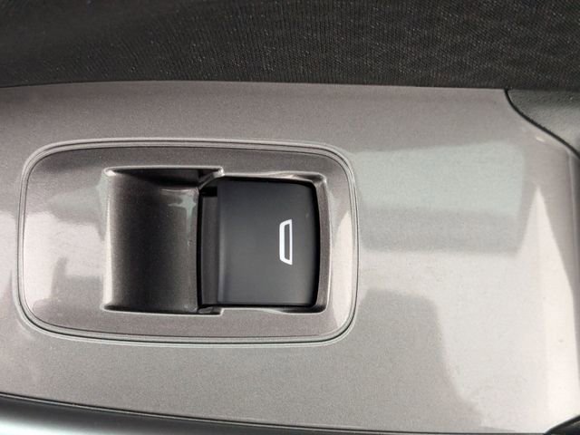 Used 2023 Chevrolet Malibu LS image 32