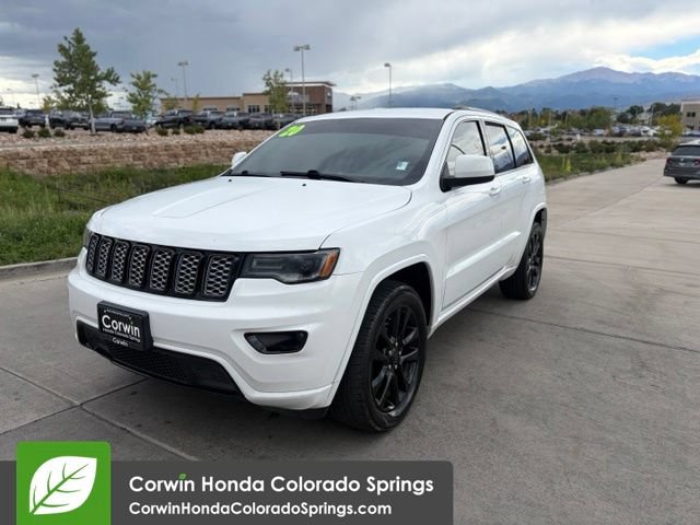 Used 2020 Jeep Grand Cherokee Altitude AWD/4WD image 4