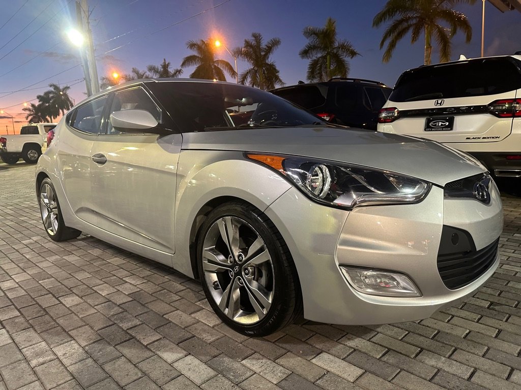 Used 2017 Hyundai Veloster Value Edition