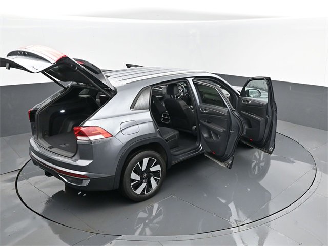 Used 2025 Volkswagen Atlas Cross Sport SE image 27