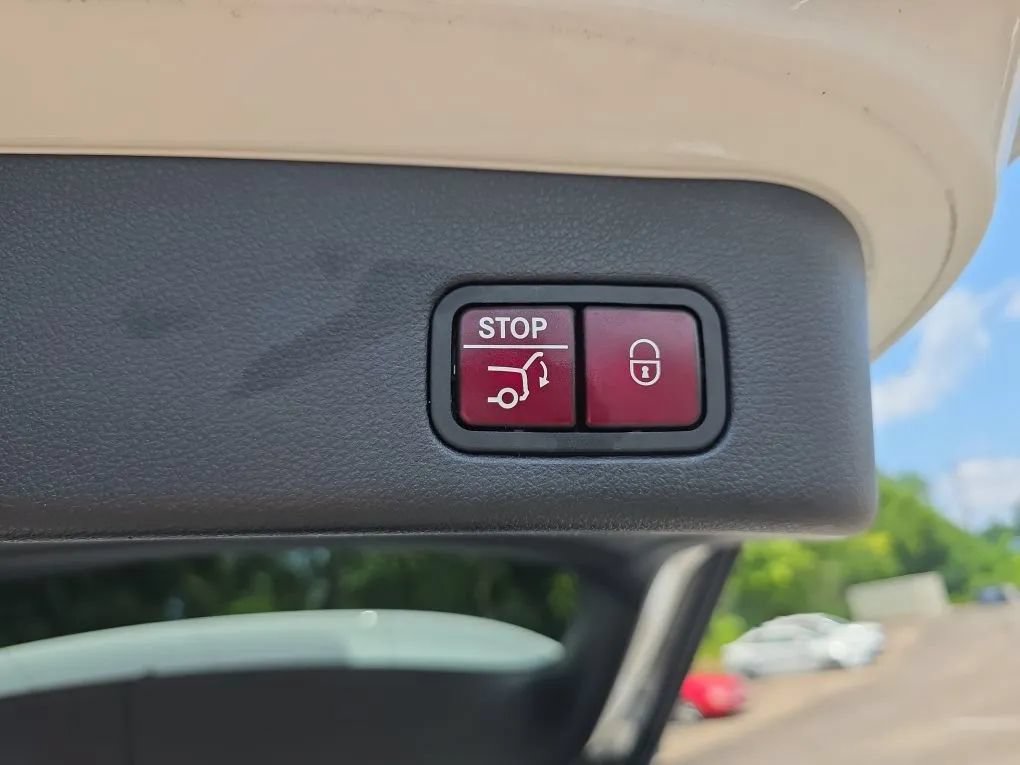 Used 2015 Mercedes-Benz ML 400 4MATIC image 51