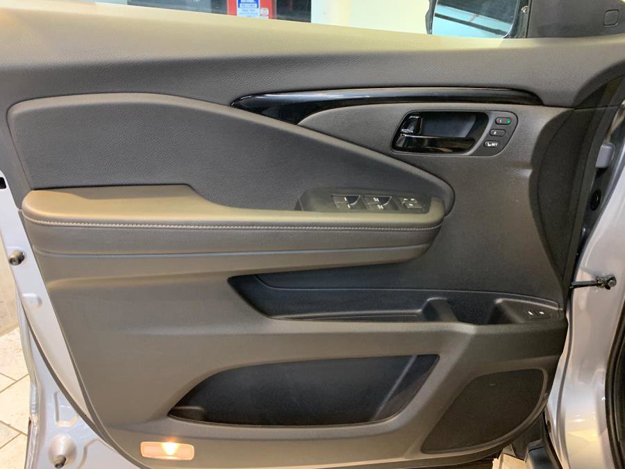 Used 2022 Honda Passport Elite image 14