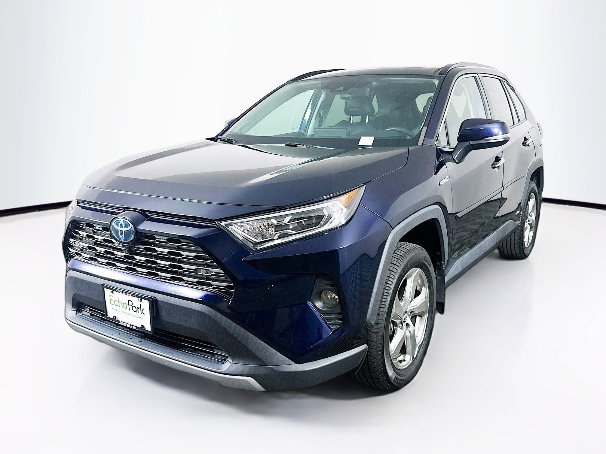 Used 2021 Toyota RAV4 Limited image 3