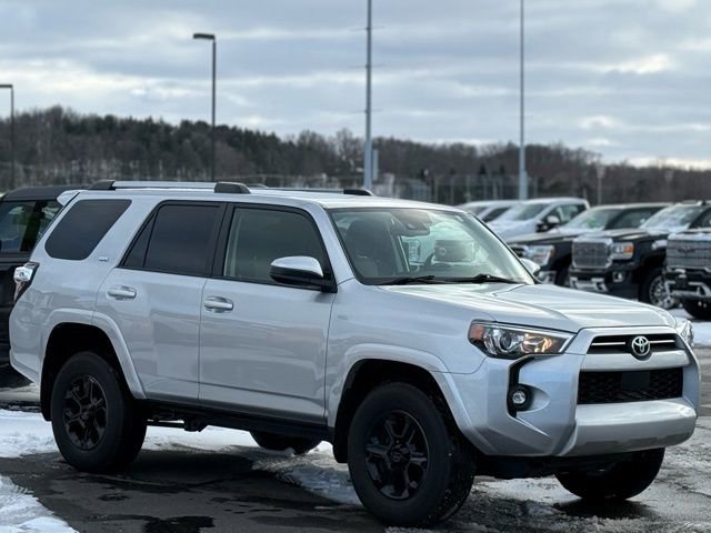 Used 2024 Toyota 4Runner SR5 image 36