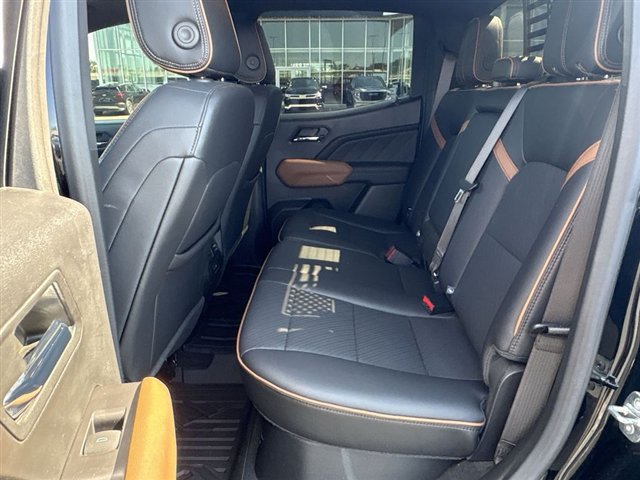 Certified 2024 GMC Canyon AT4 w/ AT4 Premium Package AWD/4WD image 25