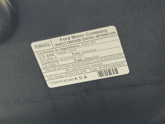 Used 2025 Ford F150 Raptor AWD/4WD image 32