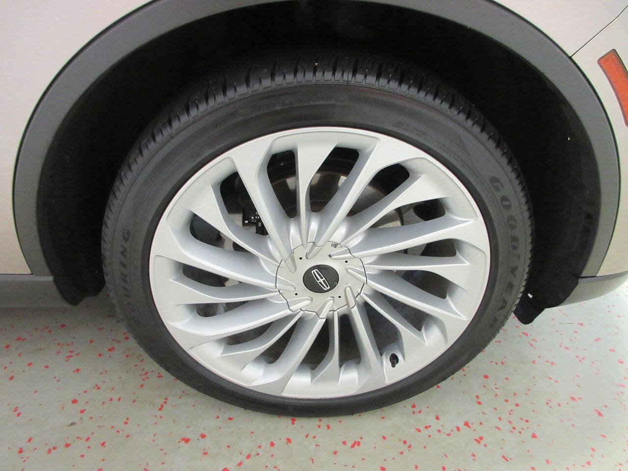 Used 2020 Lincoln Aviator Reserve w/ Equipment Group 202A AWD/4WD image 17