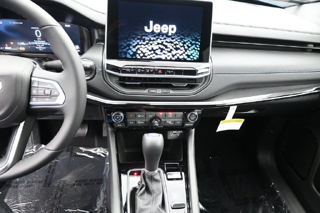 New 2026 Jeep Compass Limited AWD/4WD image 12