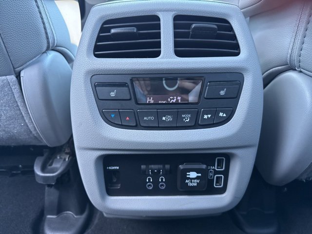 Used 2022 Honda Pilot Touring image 12
