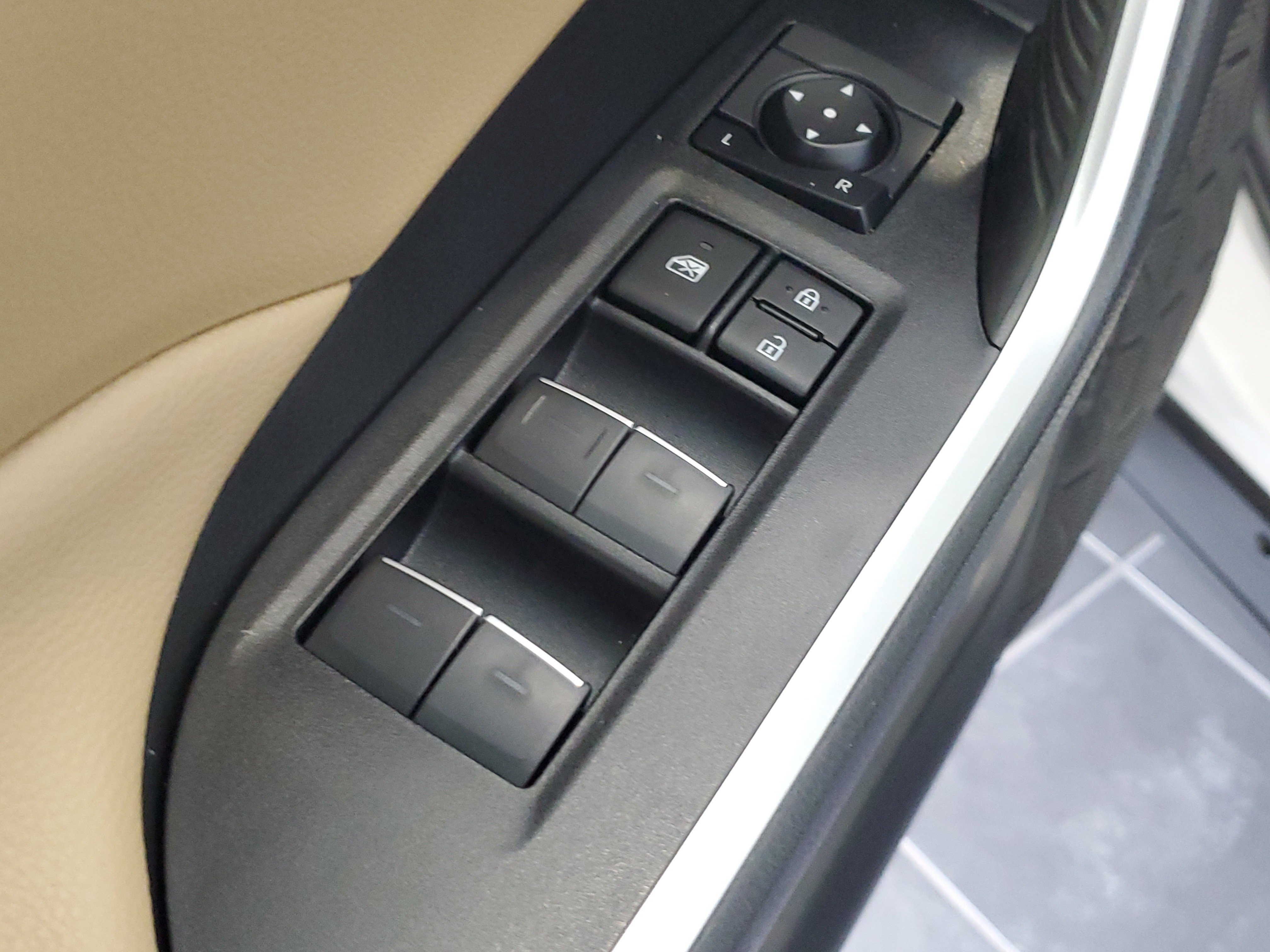 Used 2024 Toyota RAV4 XLE Premium FWD image 23