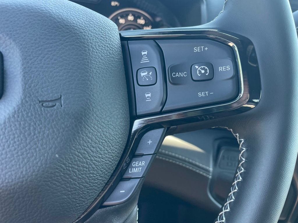 New 2026 RAM 2500 Limited AWD/4WD image 30