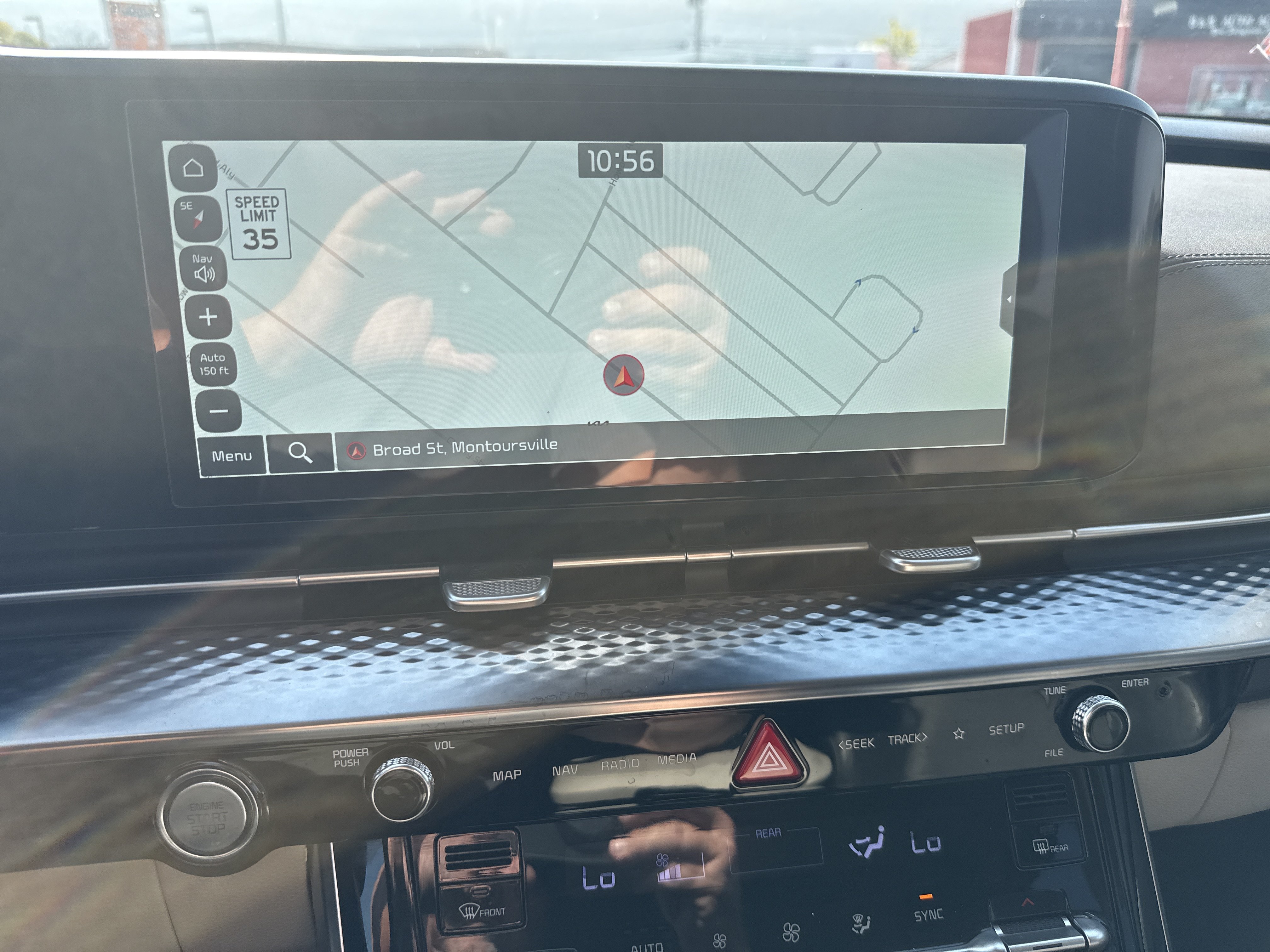 Certified 2024 Kia Carnival SX Prestige FWD image 28