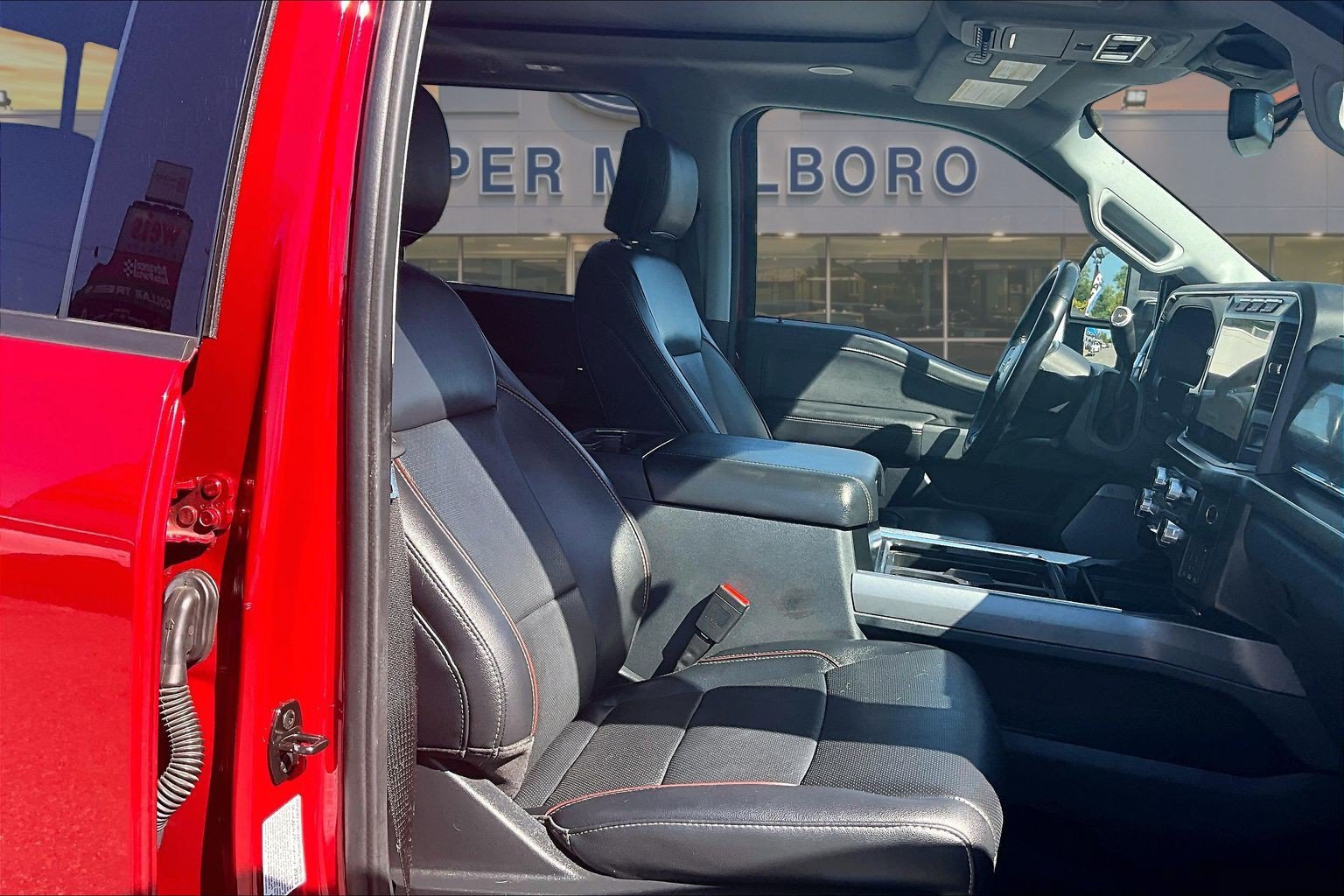 Used 2023 Ford F250 Lariat w/ Lariat Ultimate Package AWD/4WD image 7