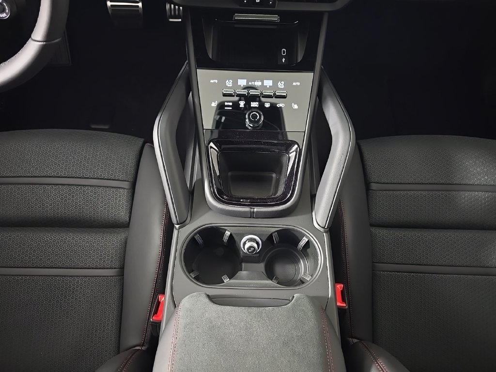 New 2026 Porsche Cayenne GTS AWD/4WD image 22