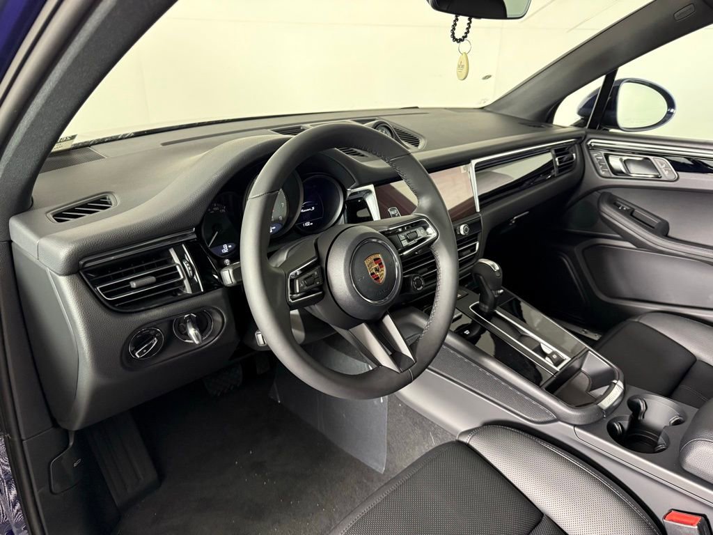 New 2026 Porsche Macan S image 4