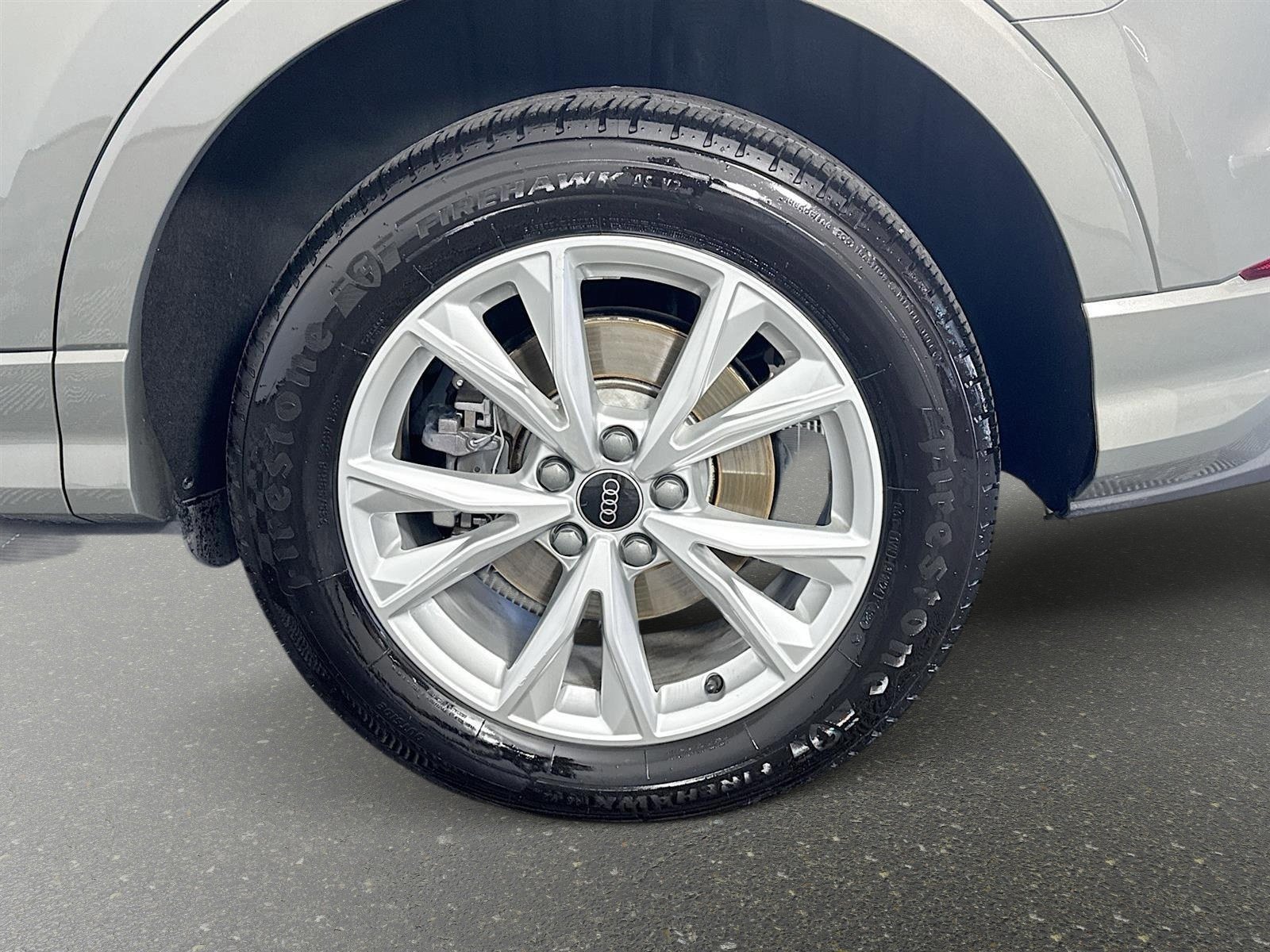 Used 2024 Audi Q3 2.0T Premium image 32