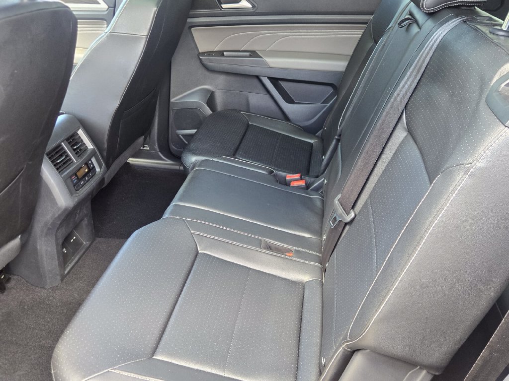 Certified 2022 Volkswagen Atlas SE FWD image 12