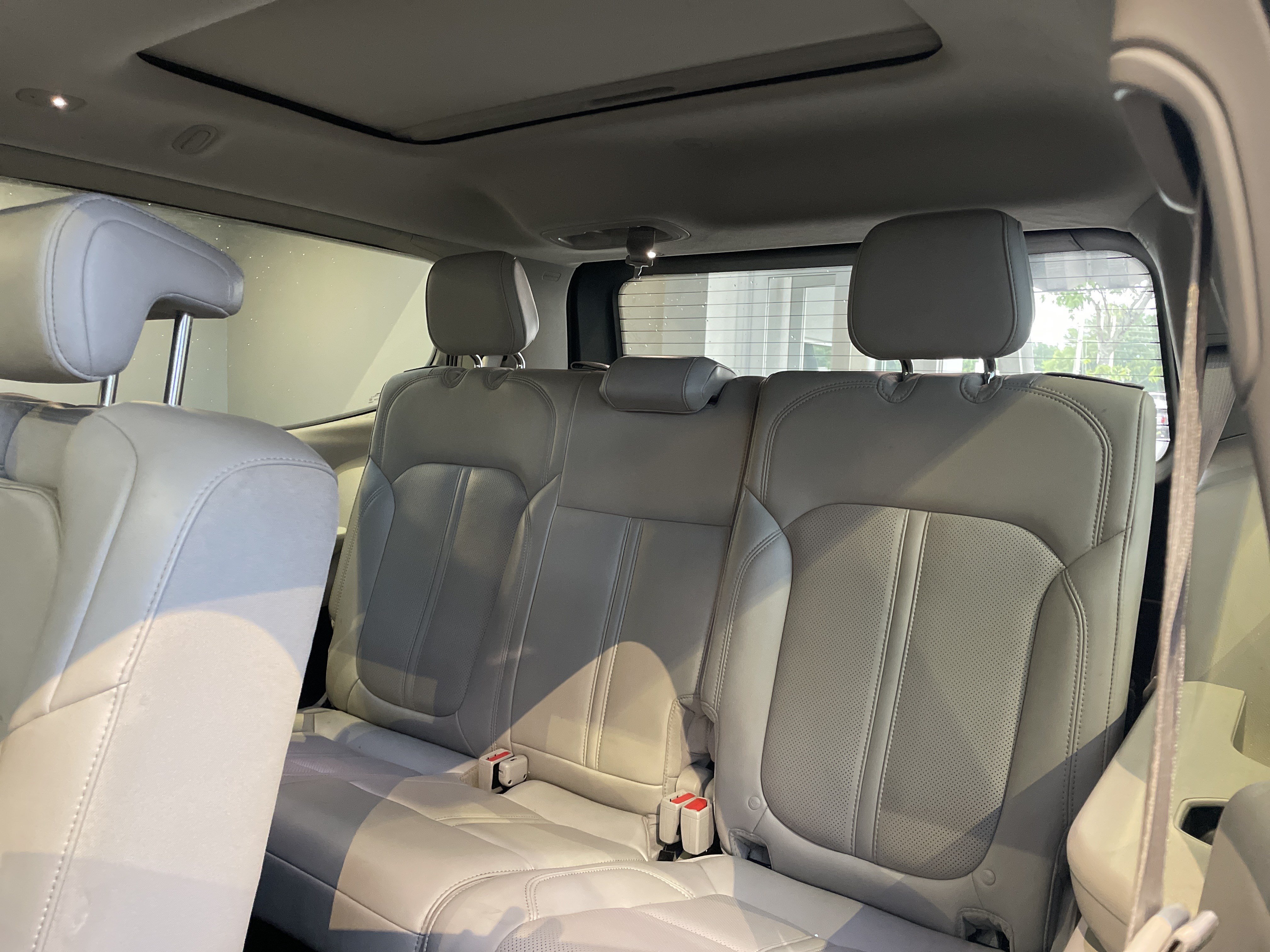 Used 2022 Jeep Wagoneer Series I w/ Premium Group I AWD/4WD image 36