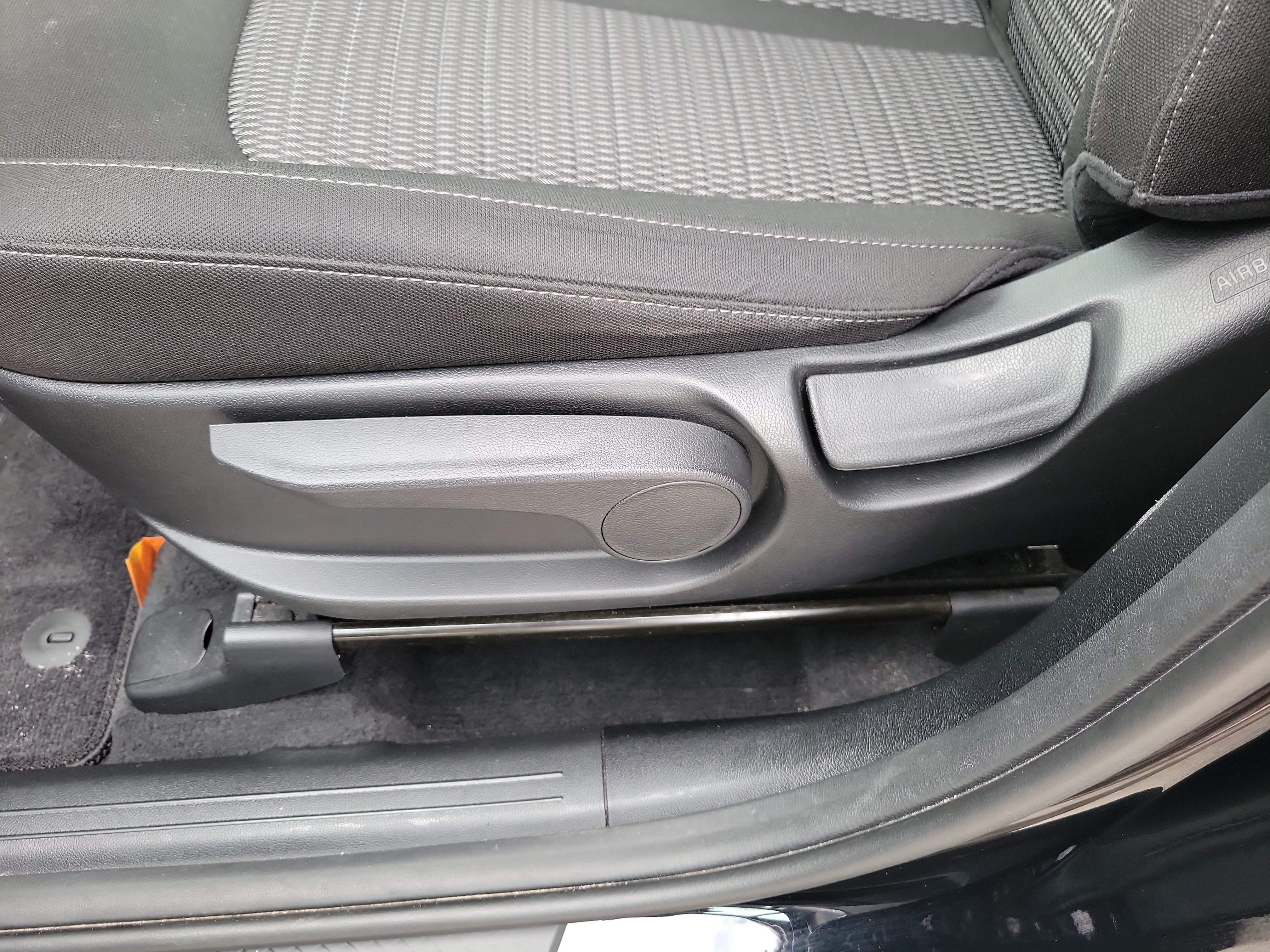 Certified 2023 Kia Sorento LX FWD image 23