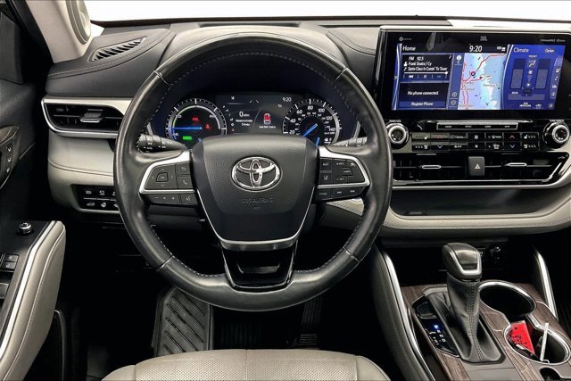 Used 2021 Toyota Highlander Platinum image 4