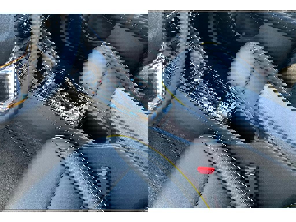 Used 2025 Chevrolet TrailBlazer ACTIV w/ Convenience Package image 18