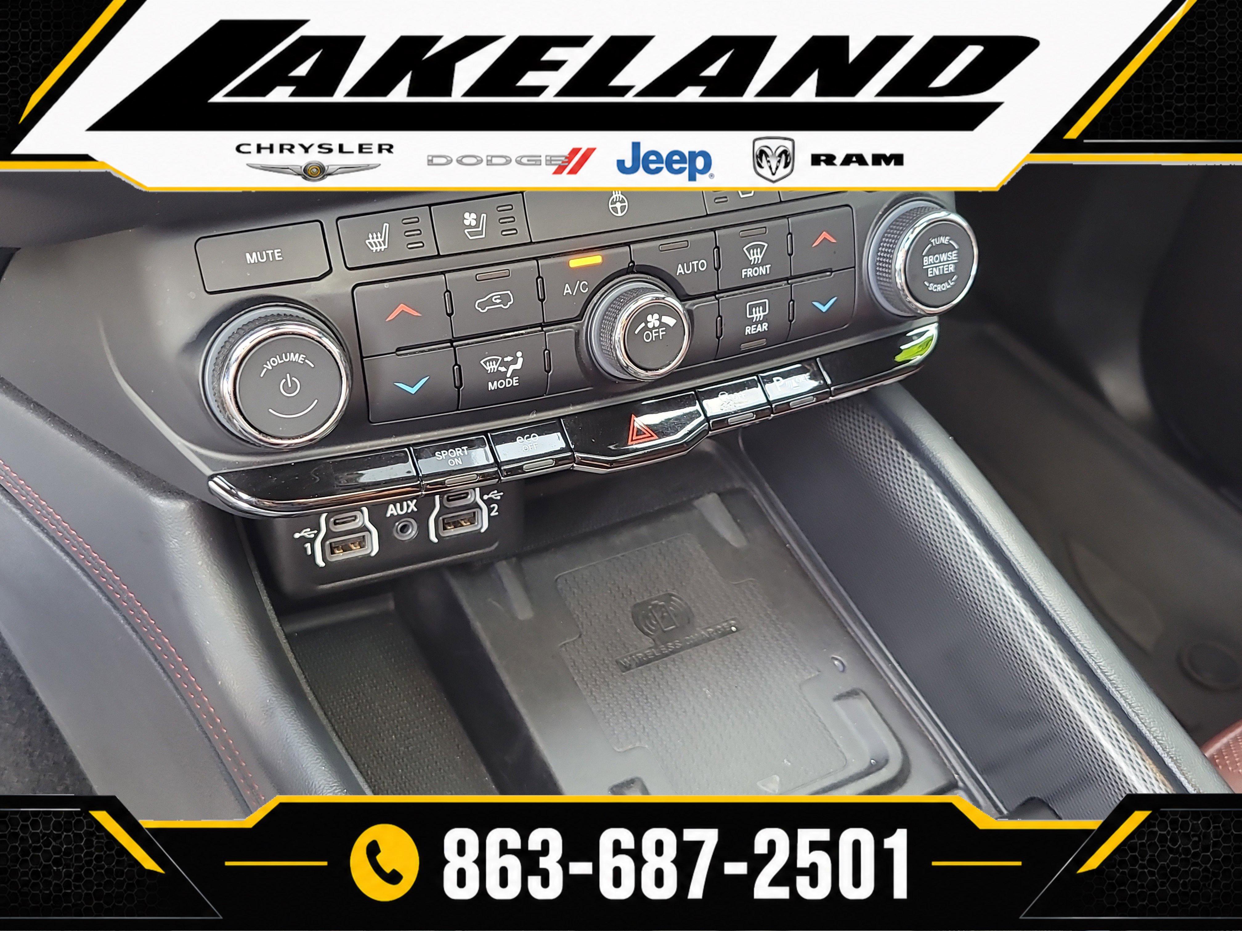 Used 2023 Dodge Durango R/T AWD/4WD image 25