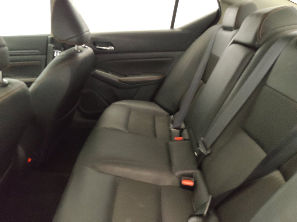 Used 2019 Nissan Altima 2.5 SR w/ SR Premium Package AWD/4WD image 18