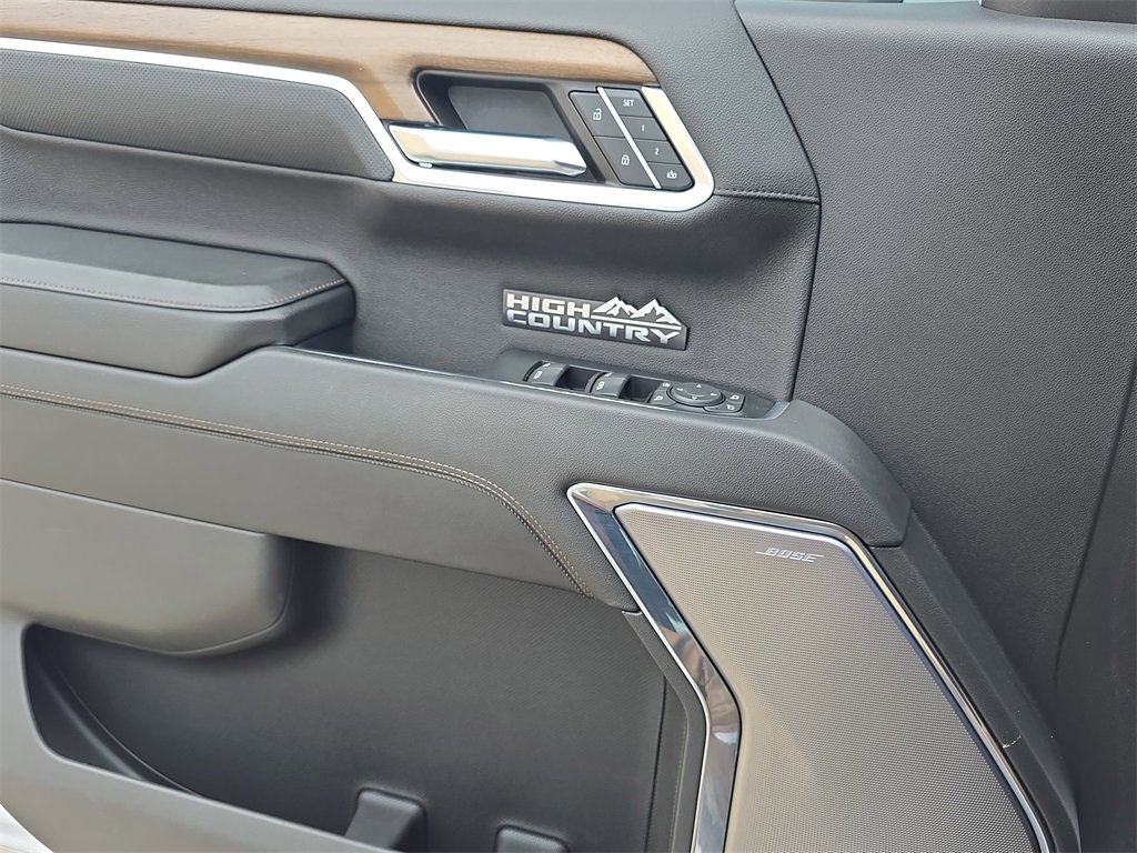 Used 2024 Chevrolet Silverado 1500 High Country w/ Technology Package image 27