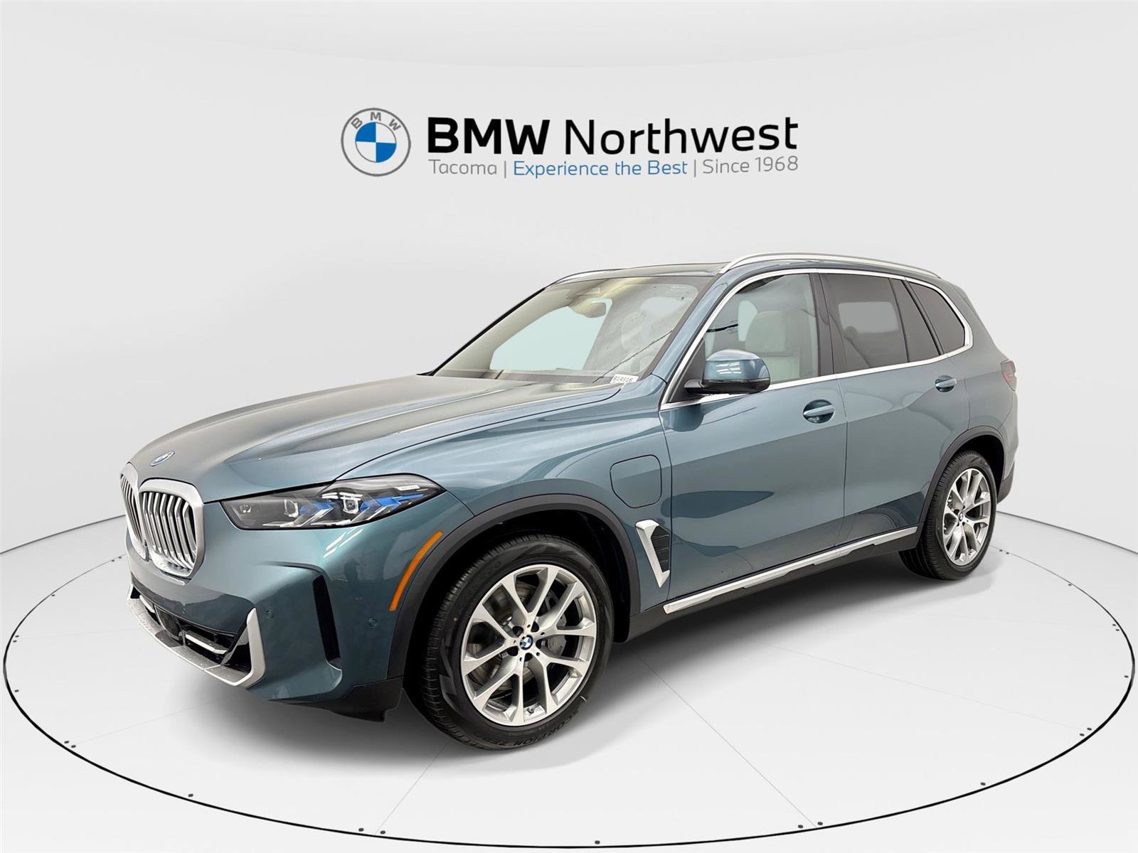 New 2026 BMW X5 xDrive50e w/ Climate Comfort Package image 1