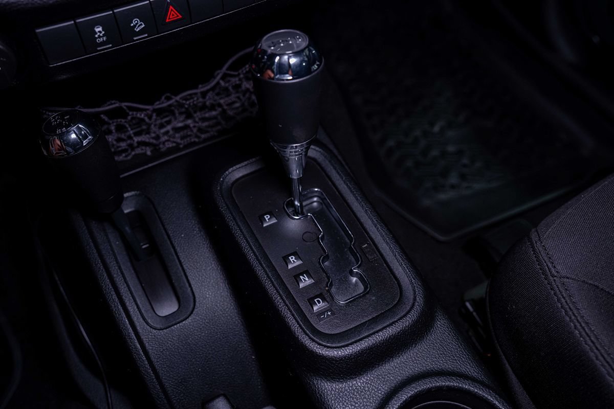 Used 2016 Jeep Wrangler Sport AWD/4WD image 29